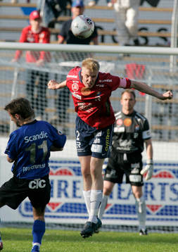 Jukka Sauso nickar undan