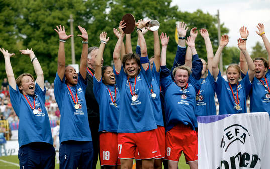 Fotboll, Uefa Women´s Cup, Potsdam Turbine -