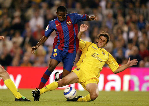 Samuel etoo, eto'o, tackling, gonzalo rodriguez, barcelona
