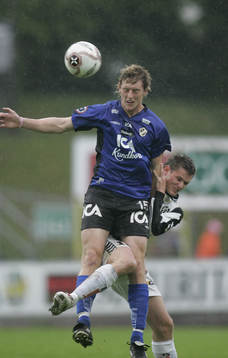 Peter Larsson ni9ckar undan