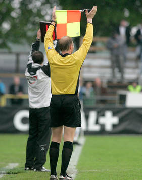 Fotboll, allsvenskan, linjedomare, flagga, byte