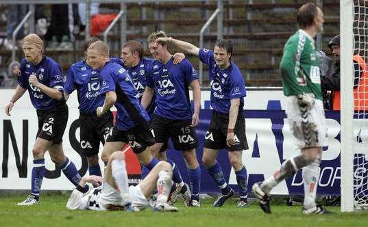 1-1, Landskrona på fall, Peter Larsson grattas, bvland
