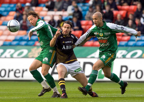 Andreas Eriksson, AIK och Peter Gitzélov och Max Fuxberg,