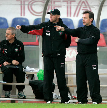 Urban Hammar och Patrick Walker, tränare,  Örebro