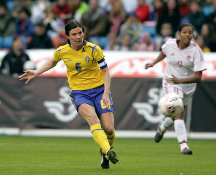 Malin Moström, Sverige