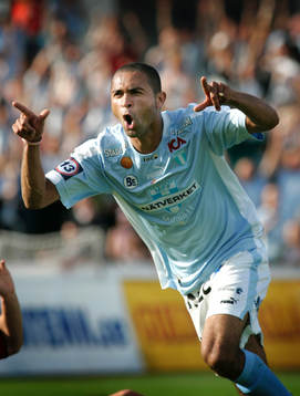 Afonso Alves, Malmö, gjorde 1-0 till Malmö. Jubel