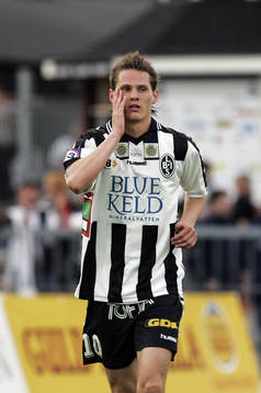 3-0, straffskytten Jon Jönssons målgest