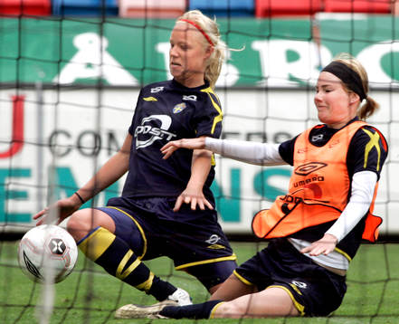 Caroline Seger och Hanna Marklund, Sverige