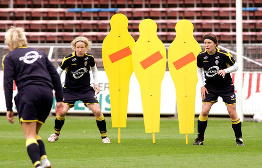 Victoria Svensson och Hanna Ljungberg, Sverige