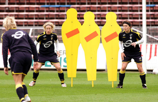 Victoria Svensson och Hanna Ljungberg, Sverige