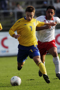 Petter Andersson rusar ifrån en maltes