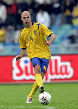 Teddy Lucic, Sverige
