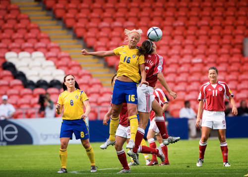 Sverige - Danmark: Caroline Seger i nickduell med Mariann G