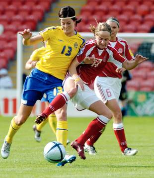 Lotta Schelin, Sverige och Nanna Johansen, Danmark