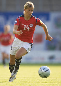 Dagny Mellgren, Norge