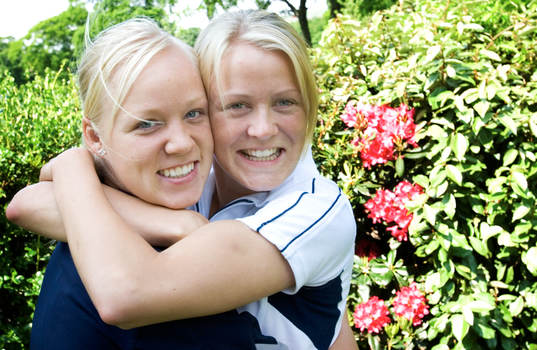 Caroline Seger och Josefine Öqvist