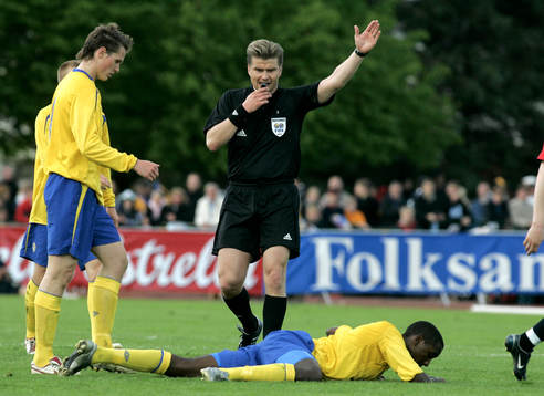 Petteri Kari, domare