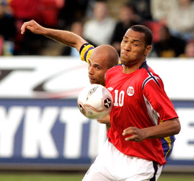 John Carew, Norge och Teddy Lucic, Sverige