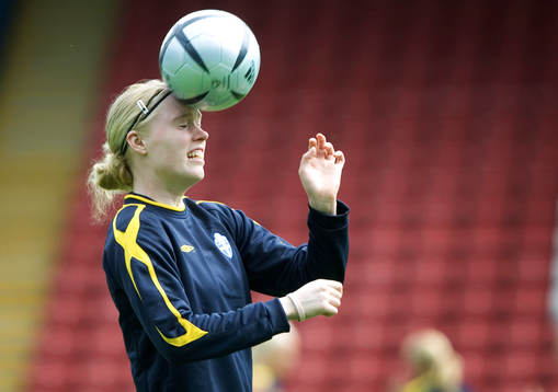 Hedvig Lindahl, målvakt