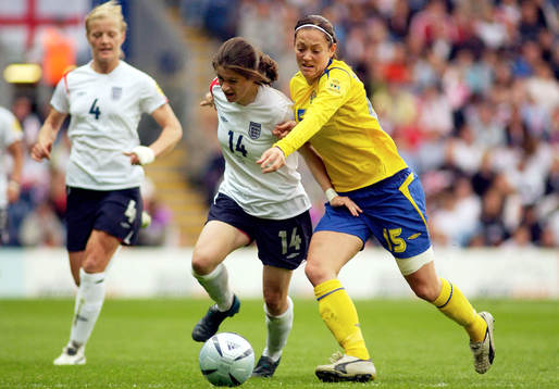 Karen Carney, England och Therese Sjögran, Sverige