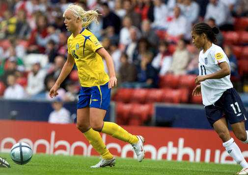 Caroline Seger och Rachel Yankey
