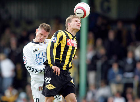 Daniel Forsell och Jon Jönsson i nickduell