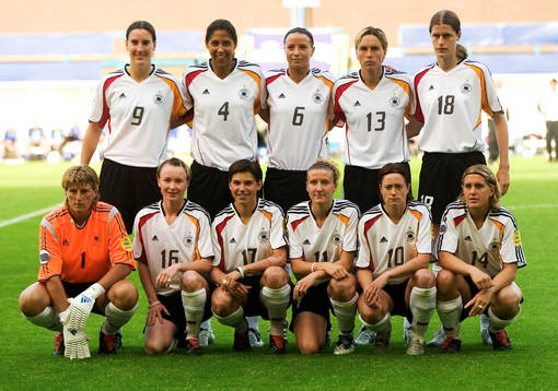 4-1 Tyskland, lag, lagbild: Silke Rottenberg, målvakt,