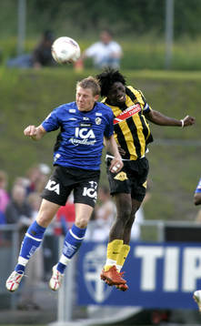 Jimmy Dixon, Häcken och Patrik Ingelsten, Halmstad, nick,