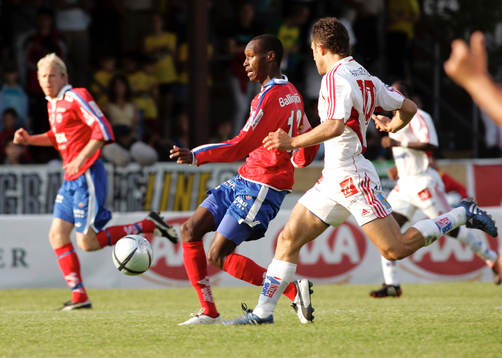 Melke Demir, Assyriska och  Atiba Hutchinson, Helsingborg