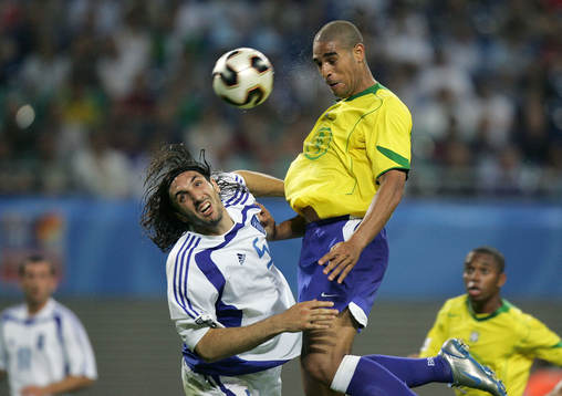 Adriano (BRA) och Sotirios Kyragiakos (GRE)