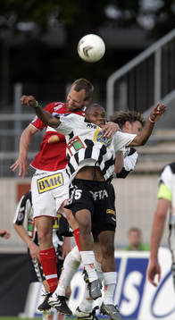 Tobias Karlsson, Kalmar och Kingsley Amuneke, Landskrona,