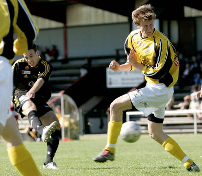 0-1, Robert Drwiega skjuter segermålet, hans första i