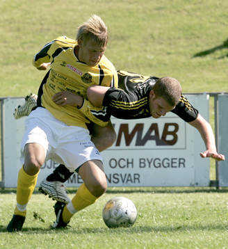 Andreas Nilsson brottas ner med en rejäl armkrok