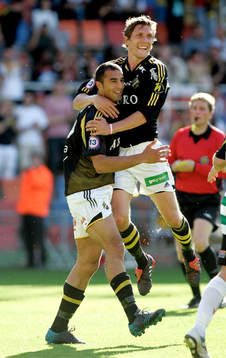 Arash Talebinjad och Dennis Östlundh, AIK, jubel