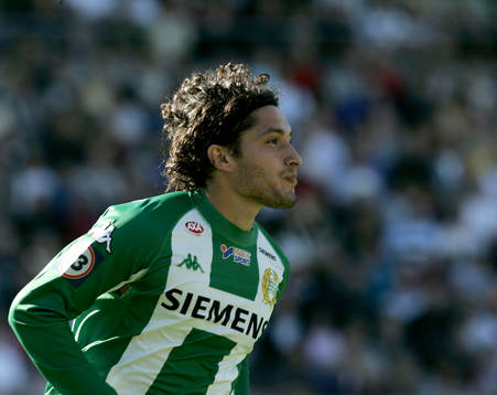 0-2, titta så nöjd målskytten Pablo Pinoner-Arce är