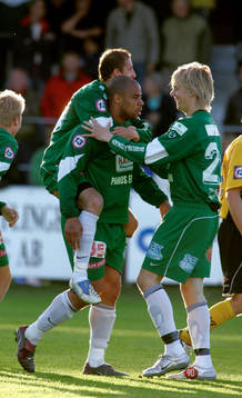 Markus Senften, Kenny Pavey och Erik Lund, Ljungskile, jubel