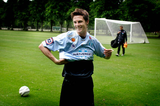 Jesper Bech, Nyförvärv i Malmö FF, tar på sig Malmö