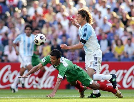 Jared Borgetti, Mexiko och Fabricio Coloccini, Argentina