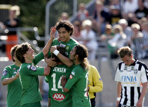 0-1, Pablo Pinones-Arce jublar, grattas av Erik Fishbein