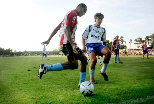 Afonso Alves, Malmö, skojar med Ystads försvar
