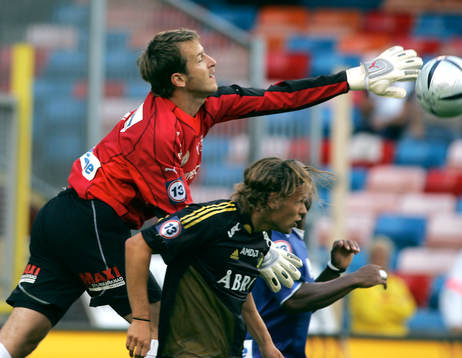 Rickard Rickardsson, målvakt, Trelleborg och Daniel Hoch,