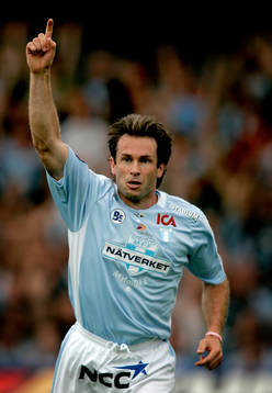 Hans Mattisson, Malmö, gjorde 1-0, jubel