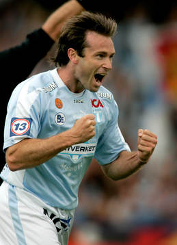 Hans Mattisson, Malmö, gjorde 1-0, jubel