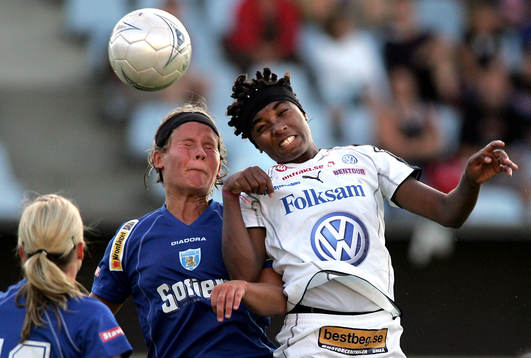 Jessica Juhlin och Elaine Moura i nickduell