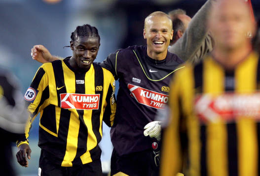 Magnus Jonsson, målvakt Häcken och Dioh Williams