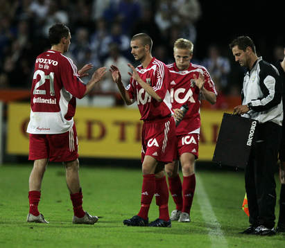 Jonathan Berg byter av Marcus Berg