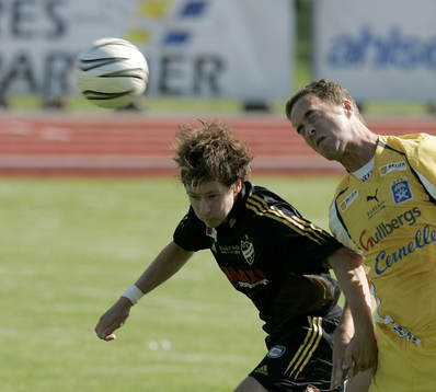 David Hansson och Per Wigh nickduellerar