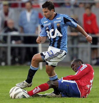 Magro mot Atiba Hutchinson