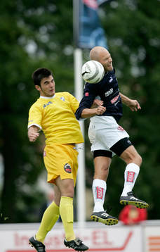 Peter Martinsson nickduellerar