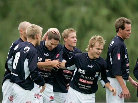 Mål, Mikael Thomasson grattas